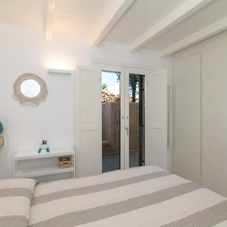 בית נופש Cactus, Costa Corallina